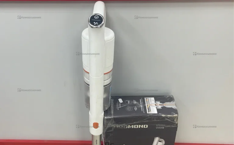 Пылесос Redmond VH38