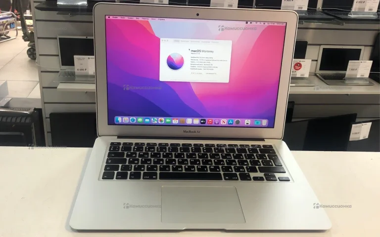 Ноутбук mackbook Air 13 (2015)