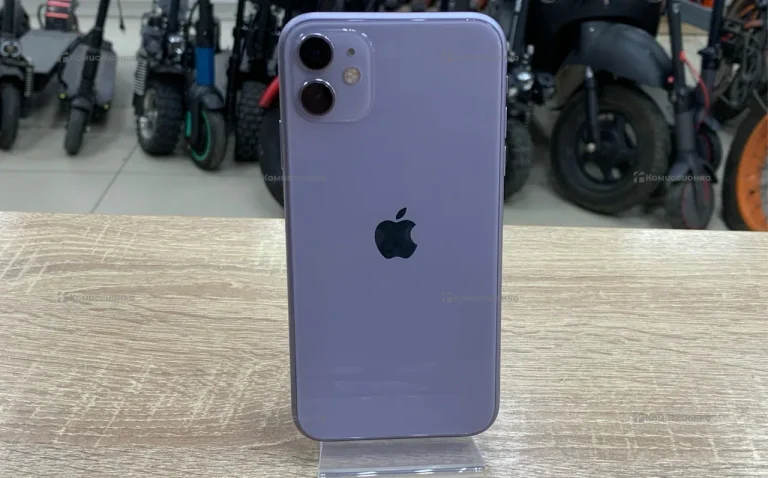 Apple iPhone 11 4/128 ГБ