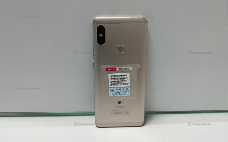 Xiaomi Redmi 5 Plus (Redmi Note 5) 3/32 ГБ