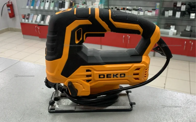 Элетролобзик Deko