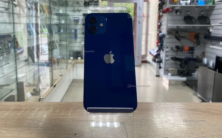 Apple iPhone 12 64 ГБ.