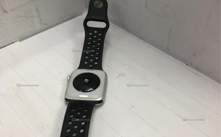 Apple Watch SE 44mm