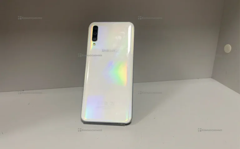 Samsung Galaxy A50 4/64 ГБ