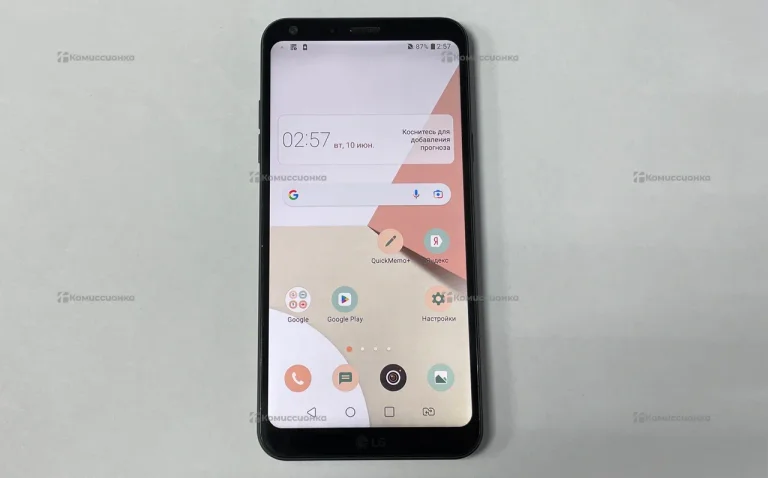 LG Q6 2/16 ГБ