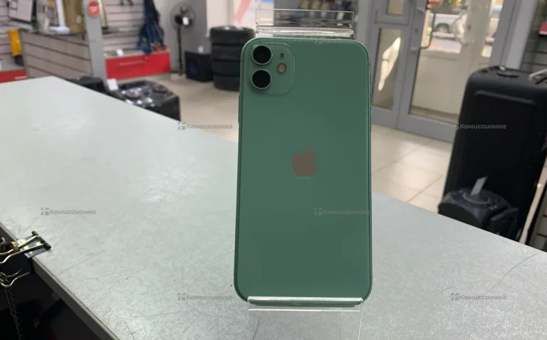 Apple iPhone 11 4/64 ГБ