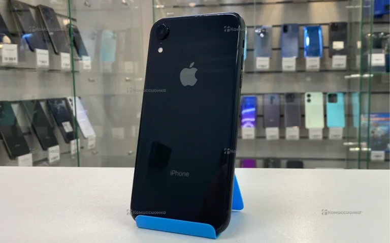 Apple iPhone XR 3/64 ГБ
