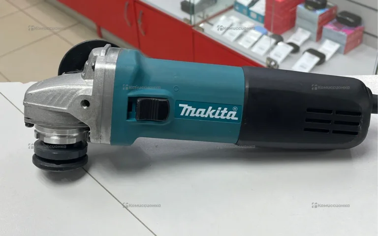 УШМ Makita 9558HNR