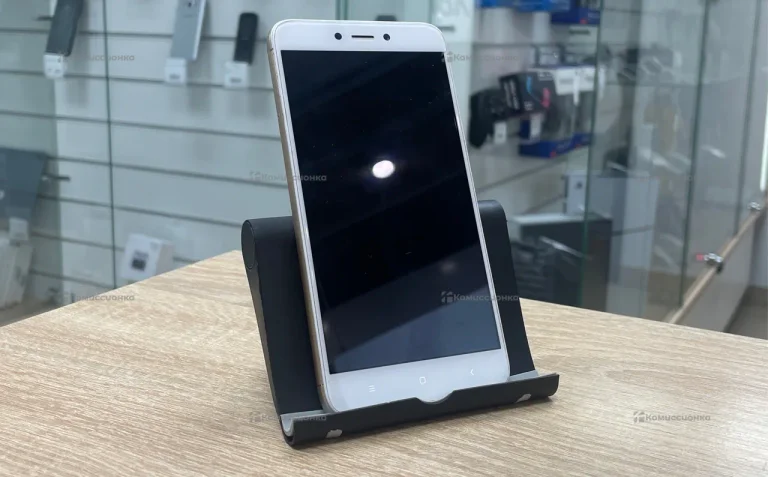 Xiaomi Redmi 4 (4X) 2/16 ГБ