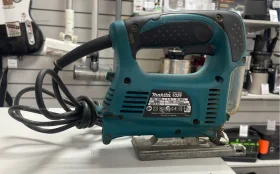 электролобзик Makita 4329