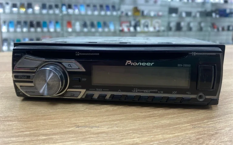 Автомагнитола  pioneer deh-2500ui