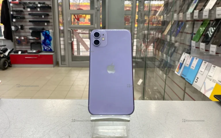 Apple iPhone 11 4/128 ГБ