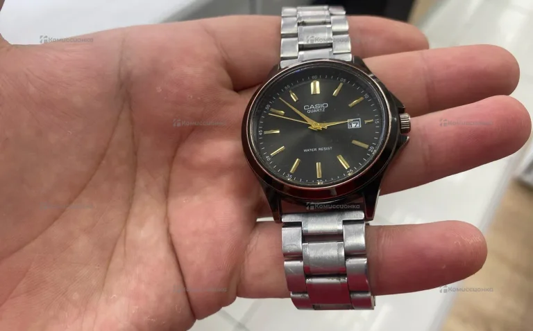 Часы Casio quartz