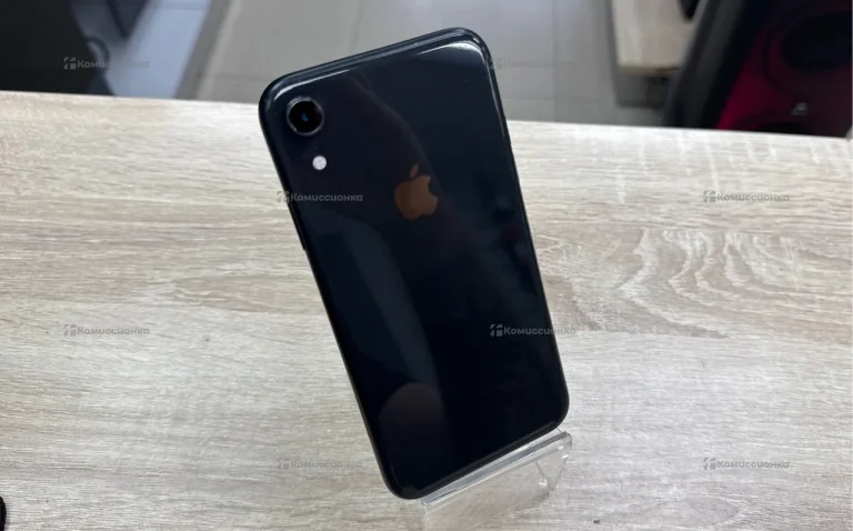 Apple Apple IPhone XR 64Гб