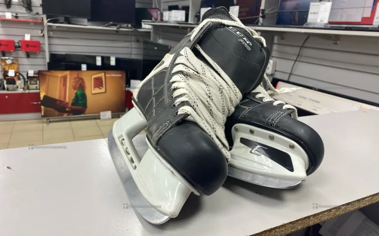 Коньки (40 размер )