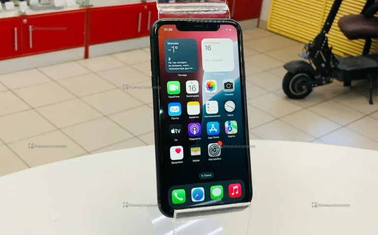 Apple iPhone 11 4/64 ГБ