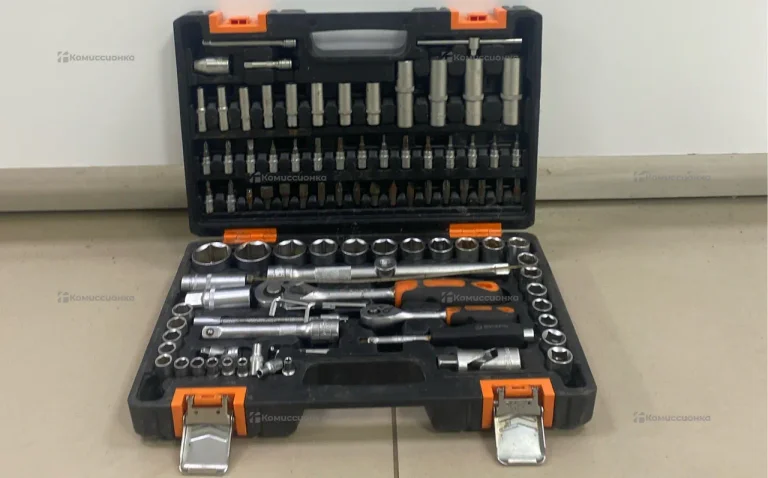 Набор инструментов Вихрь 94 предметов