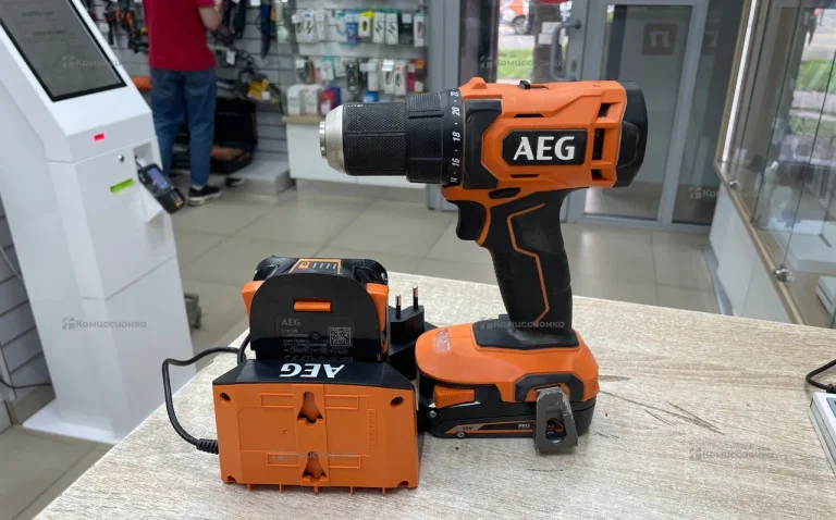 Аккумуляторная дрель-шуруповерт AEG BS18G4