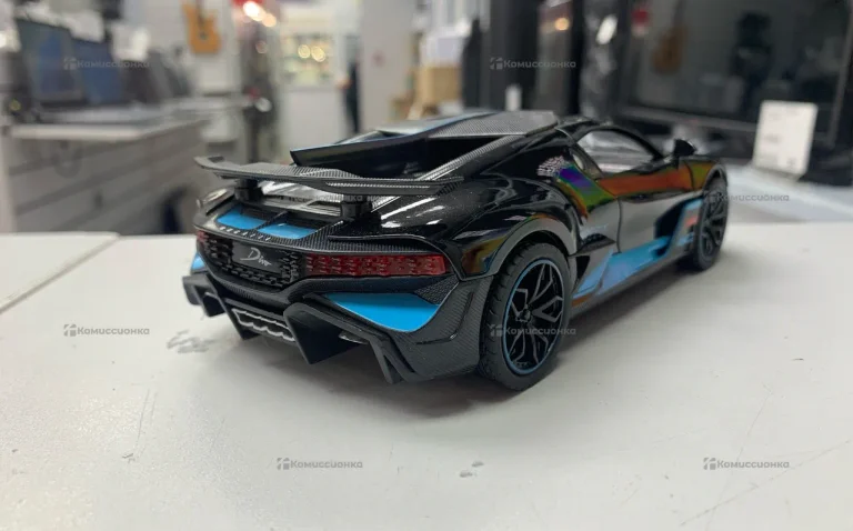 Машинка Bugatti