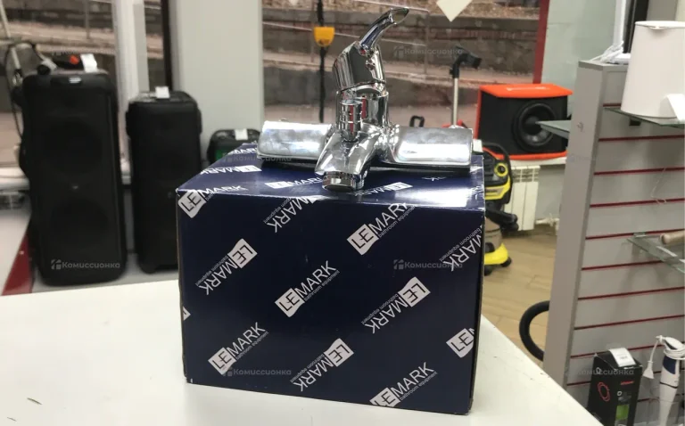 Смеситель для ванной LEmark