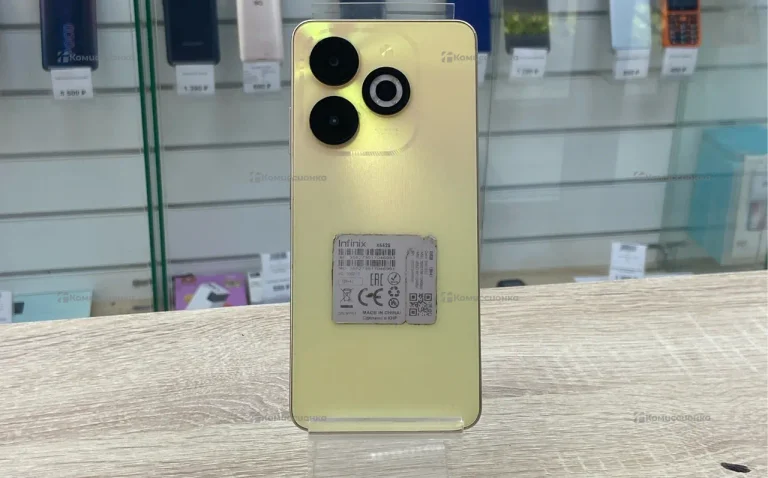 Infinix smart 8 4/128