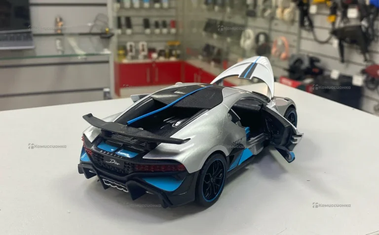 Машинка Bugati