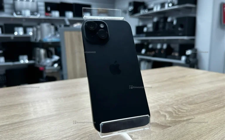Apple iPhone 15 6/128 ГБ