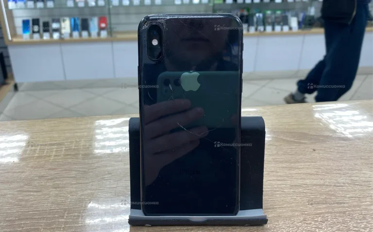 Apple iPhone XS 4/64 ГБ