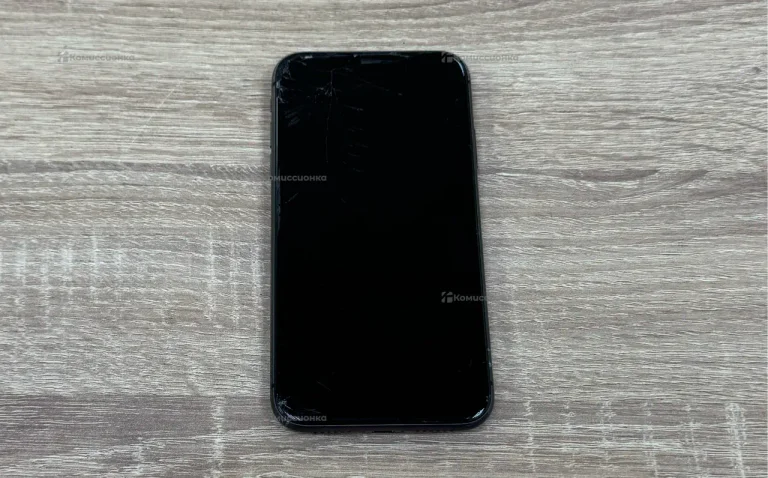 Apple iPhone 11 4/64 ГБ