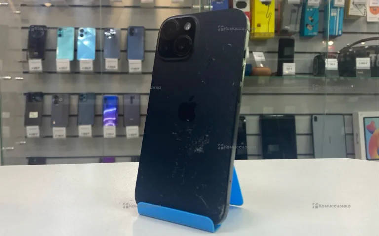 Apple iPhone 15 6/128 ГБ