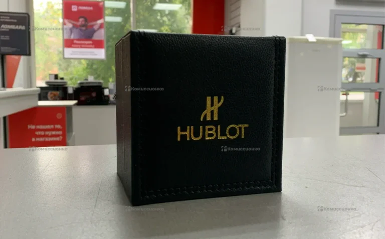 Часы  Hublot