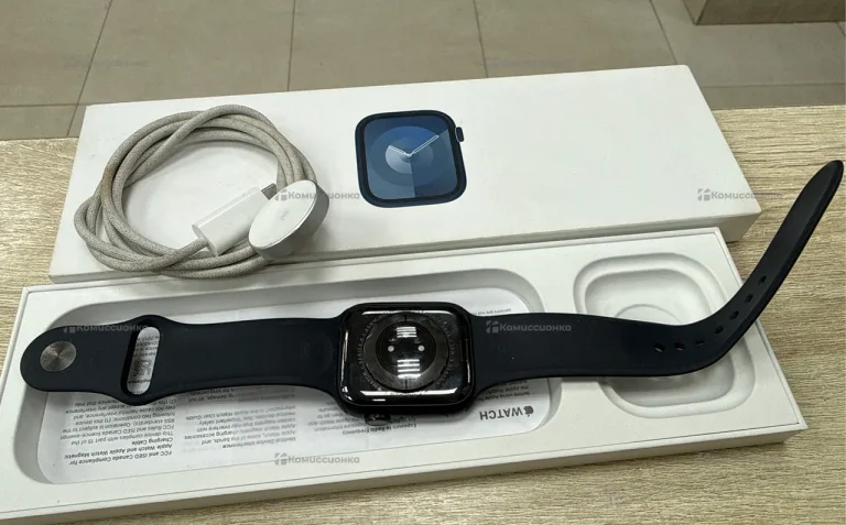 Часы Apple Watch 9 45mm