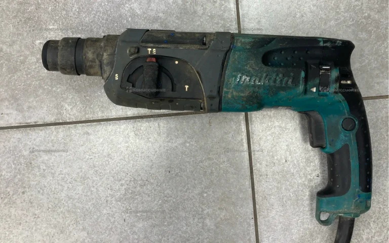 Перфоратор makita HR2470