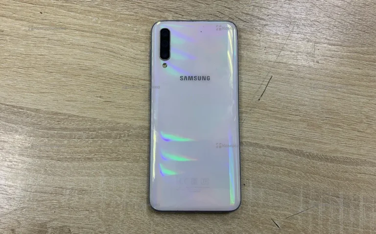 Samsung Galaxy A50 4/64Gb