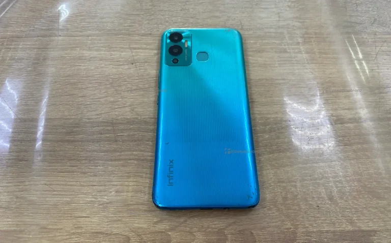 Infinix Hot 12 Play 4/64 ГБ