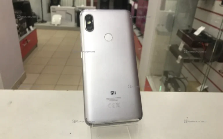 Xiaomi Redmi S2 (Redmi Y2) 4/64 ГБ