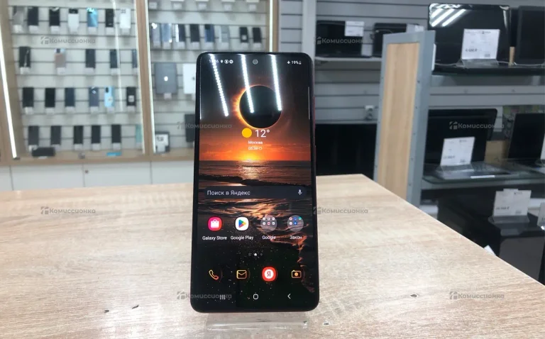 Samsung Galaxy a51 4/64 ГБ