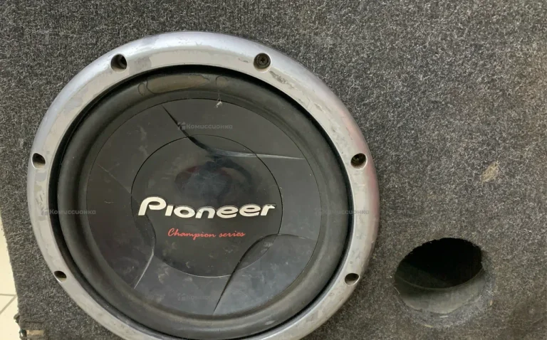 Сабвуфер  Pioner TS-W308F
