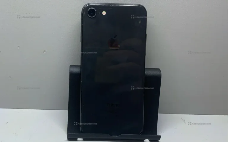 Apple iPhone 8 128 ГБ
