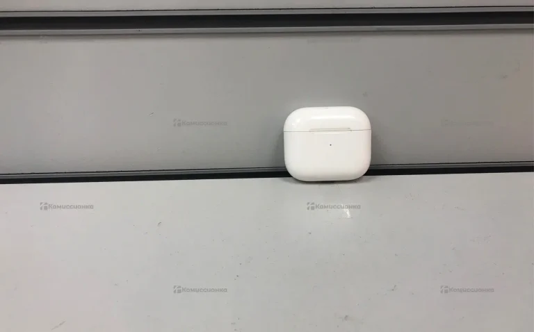 Наушники AirPods 4