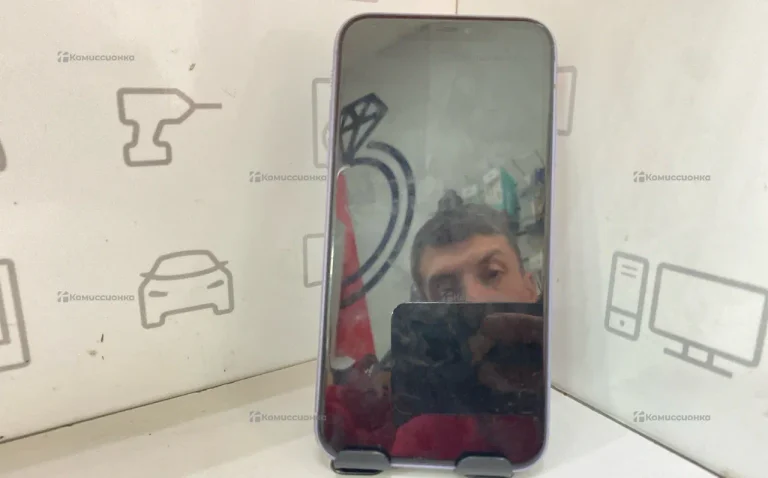 Apple iPhone 11 4/64 ГБ