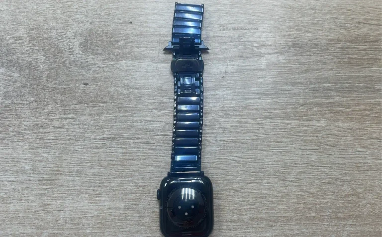 Часы  Apple Watch Series 7
