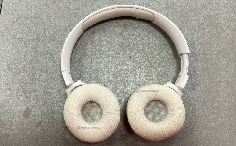 Наушники  Jbl tune 520 by