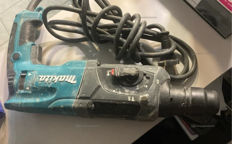 Перфоратор makita HR2470