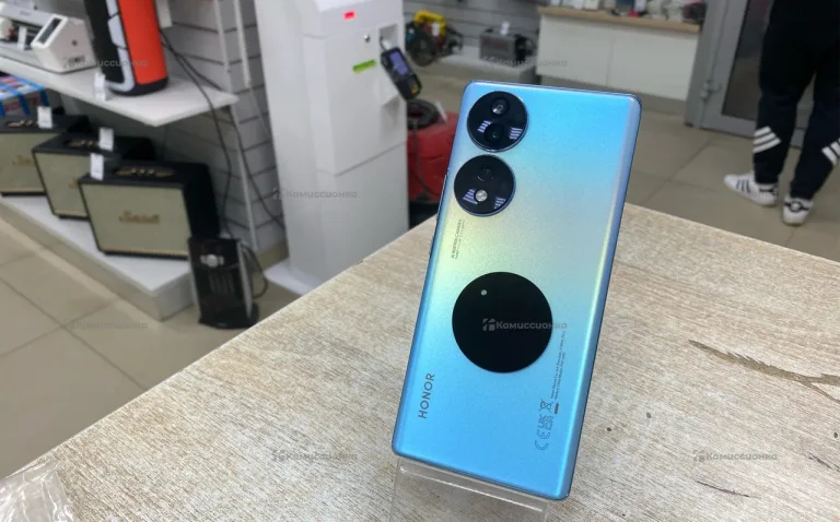 Honor 70 8/128 ГБ