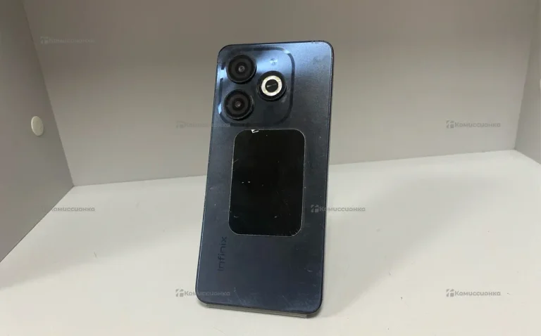 Infinix Smart 8 3/64 ГБ