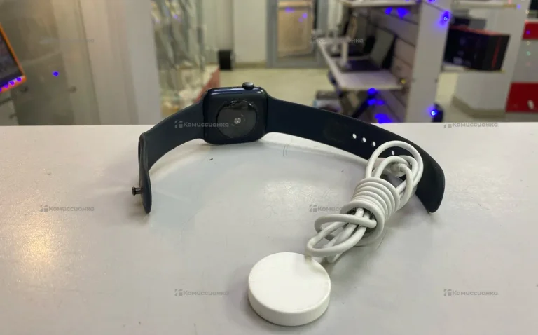 Часы  Apple Watch SE 2 44mm