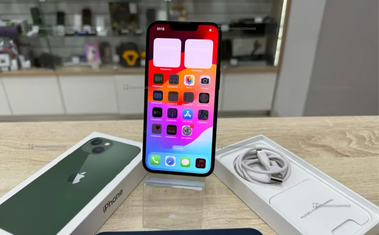 Apple iPhone 13 4/128 ГБ