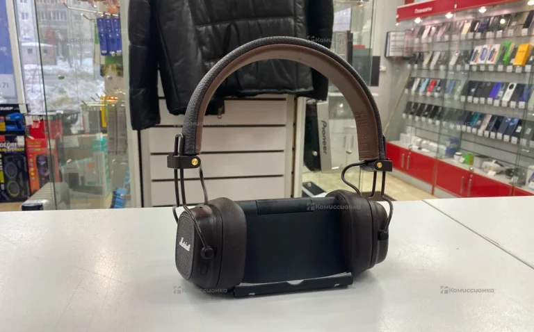 Наушники  Marshal V