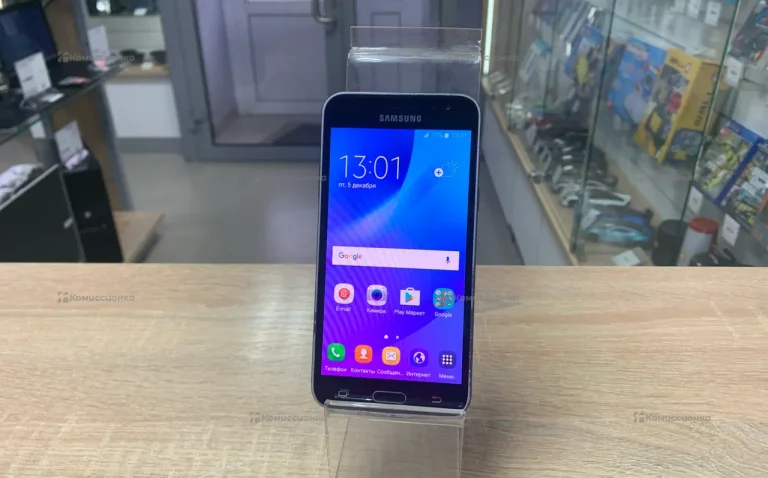 Samsung Galaxy J3 (2016) 1.5/8 ГБ